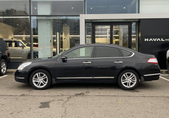 Подержанный автомобиль Nissan Teana 2012 года (8 фото)