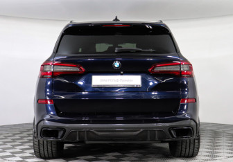 Подержанный автомобиль BMW X5 2019 года (4 фото)