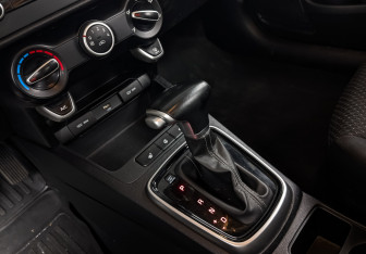 Подержанный автомобиль Kia Rio Hatchback 2021 года (20 фото)