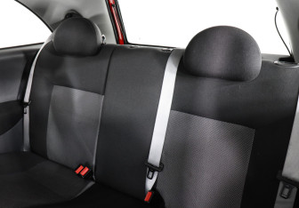 Подержанный автомобиль Opel Corsa 2006 года (12 фото)