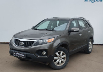 Подержанный автомобиль Kia Sorento 2012 года (1 фото)