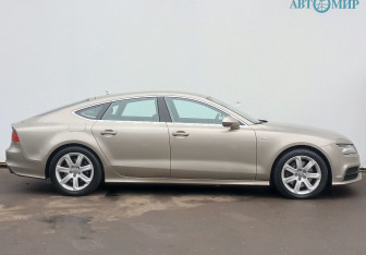 Подержанный автомобиль Audi A7 2011 года (4 фото)