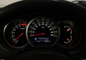 Подержанный автомобиль Suzuki Grand Vitara 2011 года (21 фото)