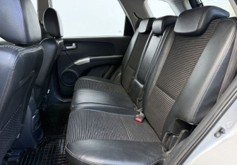 Подержанный автомобиль Kia Sportage 2007 года (11 фото)