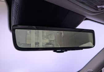 Подержанный автомобиль Hongqi HS5 2023 года (29 фото)