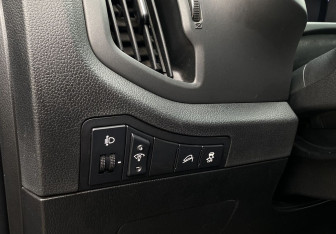 Подержанный автомобиль Kia Sportage 2011 года (18 фото)