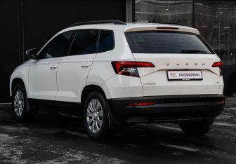 Подержанный автомобиль Skoda Karoq 2020 года (7 фото)