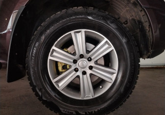 Подержанный автомобиль Nissan Navara (Frontier) 2008 года (15 фото)