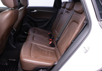 Подержанный автомобиль Audi Q5 2013 года (11 фото)