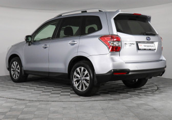 Подержанный автомобиль Subaru Forester Suv 2015 года (7 фото)