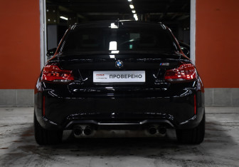 Подержанный автомобиль BMW M2 2019 года (6 фото)