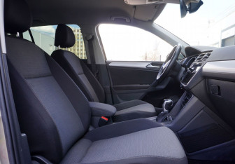 Подержанный автомобиль Volkswagen Tiguan 2020 года (9 фото)