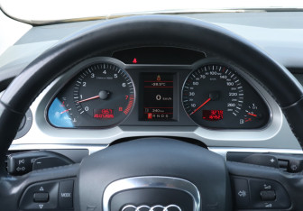 Подержанный автомобиль Audi A6 Sedan 2007 года (11 фото)