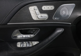 Подержанный автомобиль Mercedes-Benz GLE 2019 года (22 фото)