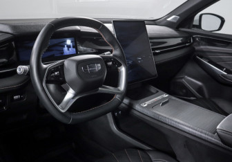 Подержанный автомобиль Geely Preface 2024 года (14 фото)