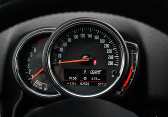 Подержанный автомобиль MINI Countryman 2018 года (21 фото)