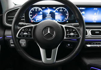 Подержанный автомобиль Mercedes-Benz GLE 2020 года (10 фото)