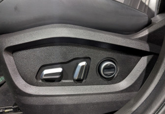 Подержанный автомобиль Exeed LX 2024 года (25 фото)