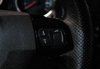 Подержанный автомобиль Opel Zafira Compactvan 2011 года (18 фото)