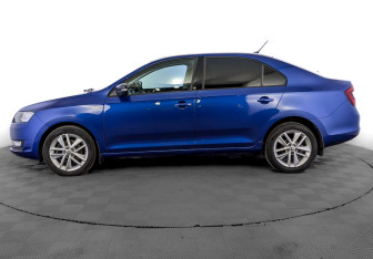Подержанный автомобиль Skoda Rapid Liftback 2019 года (8 фото)