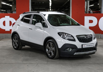 Подержанный автомобиль Opel Mokka 2013 года (3 фото)