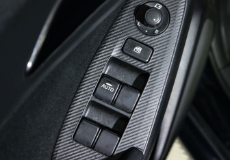 Подержанный автомобиль Mazda 3 Sedan 2014 года (13 фото)