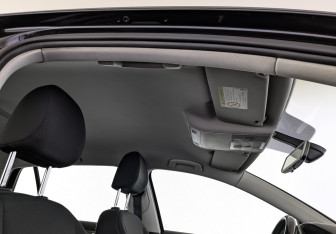 Подержанный автомобиль Volkswagen Golf Hatchback 2013 года (23 фото)