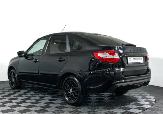 Подержанный автомобиль LADA (ВАЗ) Granta Liftback 2020 года (7 фото)