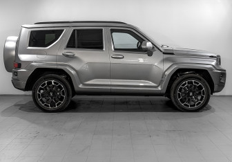 Новый Tank 700 2025 (4 фото)