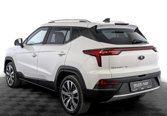 Подержанный автомобиль Москвич 3е 2023 года (7 фото)