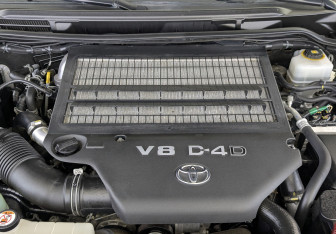 Подержанный автомобиль Toyota Land Cruiser Suv 2019 года (9 фото)