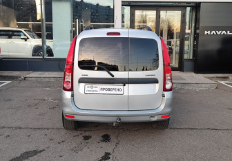 Подержанный автомобиль LADA (ВАЗ) Largus Wagon 2014 года (6 фото)