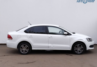 Подержанный автомобиль Volkswagen Polo Sedan 2014 года (4 фото)