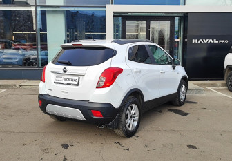 Подержанный автомобиль Opel Mokka 2014 года (5 фото)