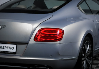 Подержанный автомобиль Bentley Continental GT Coupe 2012 года (18 фото)