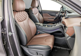 Подержанный автомобиль Hyundai Santa Fe 2022 года (23 фото)
