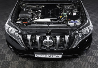 Подержанный автомобиль Toyota Land Cruiser Prado 2016 года (9 фото)