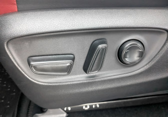 Подержанный автомобиль Toyota Land Cruiser Suv 2022 года (21 фото)