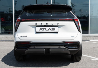 Новый Geely Atlas 2026 (11 фото)
