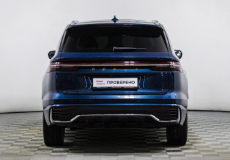 Подержанный автомобиль Geely Monjaro 2023 года (6 фото)