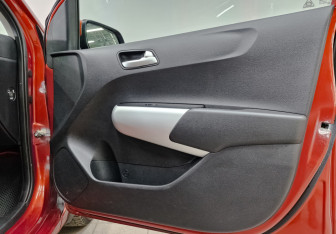 Подержанный автомобиль Kia Picanto 2017 года (23 фото)