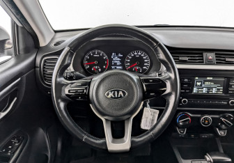 Подержанный автомобиль Kia Rio Hatchback 2021 года (21 фото)