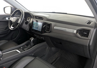 Подержанный автомобиль Chery Tiggo 4 2022 года (19 фото)