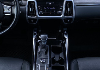 Подержанный автомобиль Kia Sorento 2021 года (14 фото)