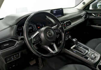 Подержанный автомобиль Mazda CX-5 2019 года (13 фото)
