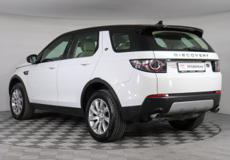 Подержанный автомобиль Land Rover Discovery Sport 2015 года (7 фото)
