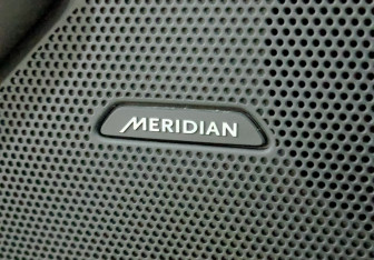 Подержанный автомобиль Land Rover Range Rover Velar 2020 года (28 фото)