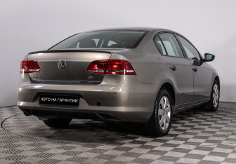 Подержанный автомобиль Volkswagen Passat Sedan 2012 года (3 фото)