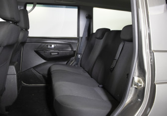 Подержанный автомобиль УАЗ Patriot 2019 года (10 фото)