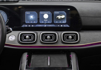 Подержанный автомобиль Jaecoo J8 2024 года (13 фото)